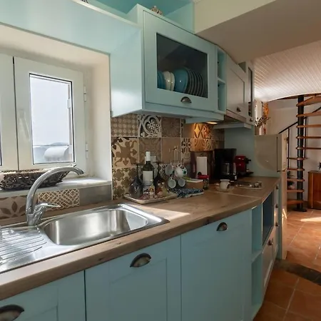 Avgi's House * Πέλεκας